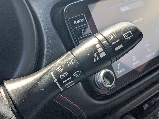 2022 Nissan Kicks SR photo 26