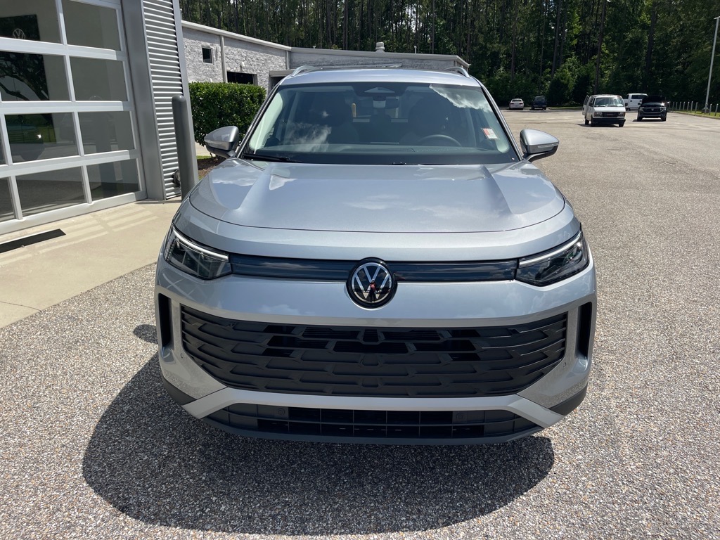 2025 Volkswagen Tiguan S photo 2