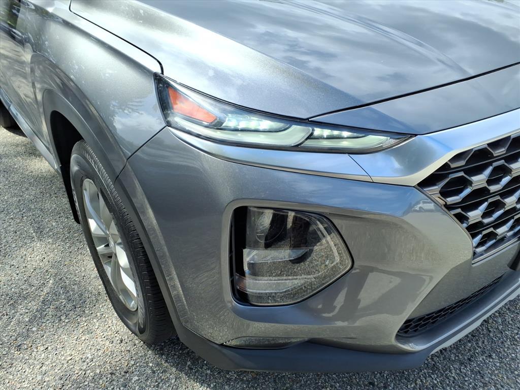 2019 Hyundai Santa Fe SEL photo 3