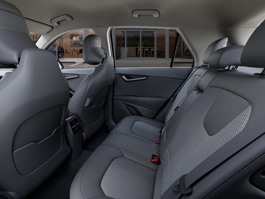 2025 Kia Niro EX photo 18