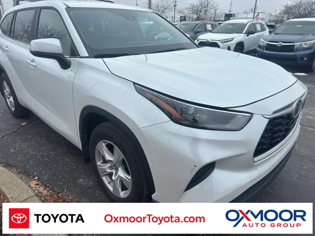 2023 Toyota Highlander L's photo