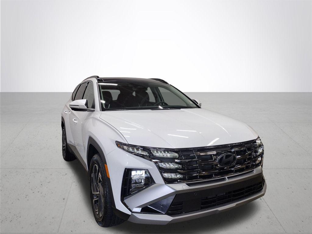 2026 Hyundai Tucson Hybrid Limited photo 4