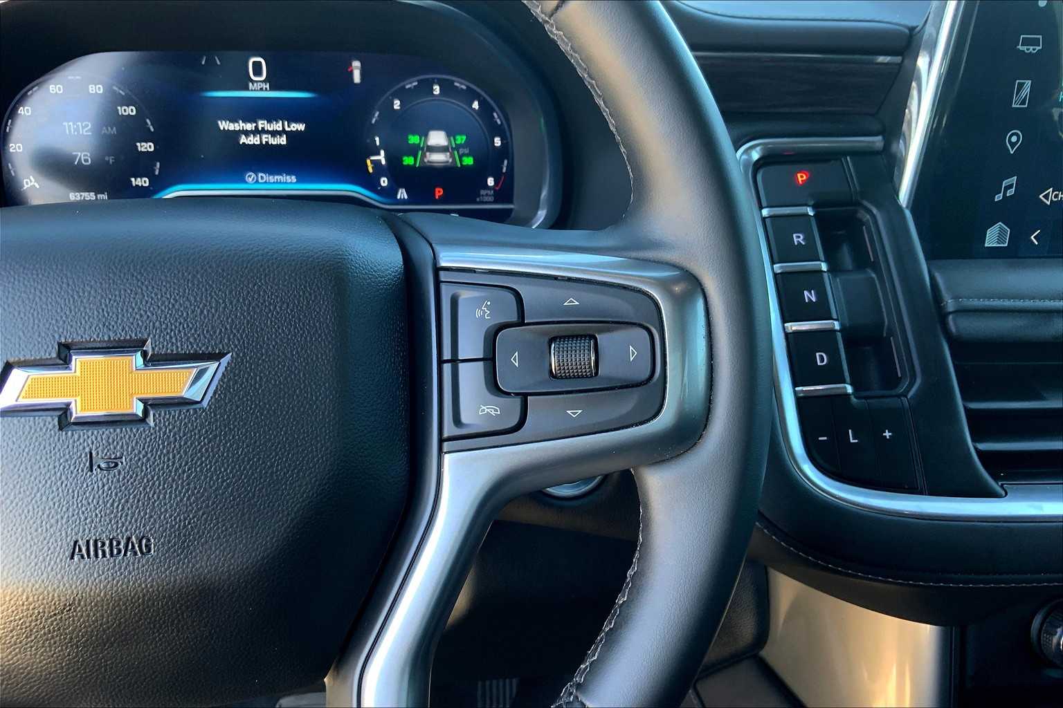 2024 Chevrolet Suburban LT photo 23