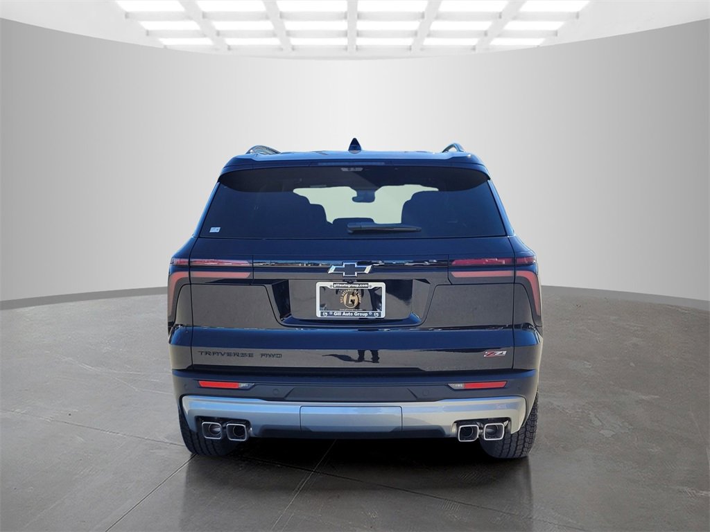 2026 Chevrolet Traverse Z71 photo 2