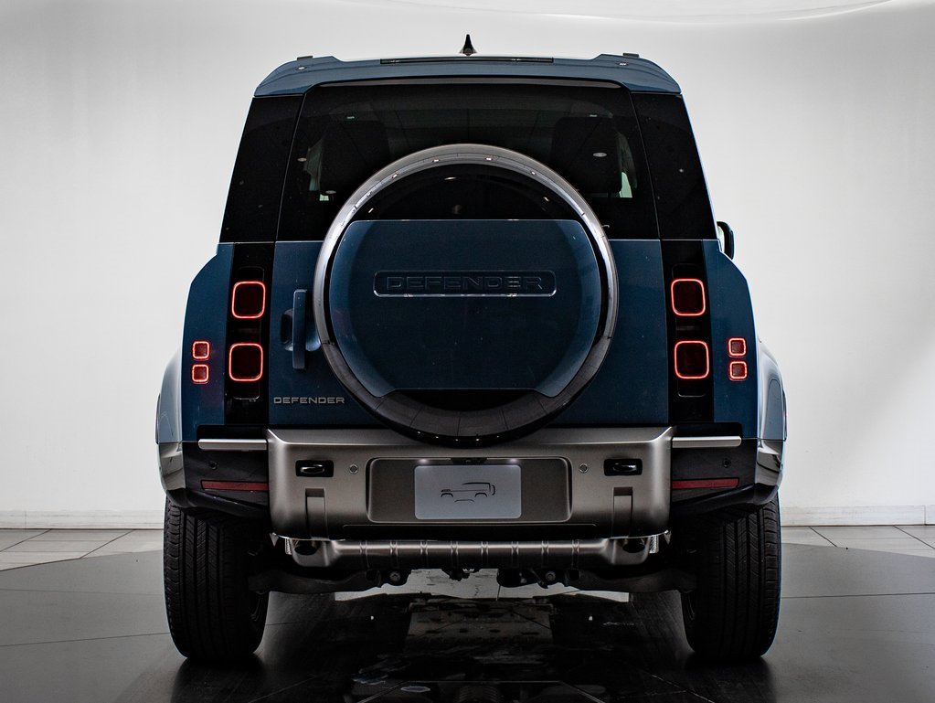 2025 Land Rover Defender 90 X-Dynamic SE photo 7