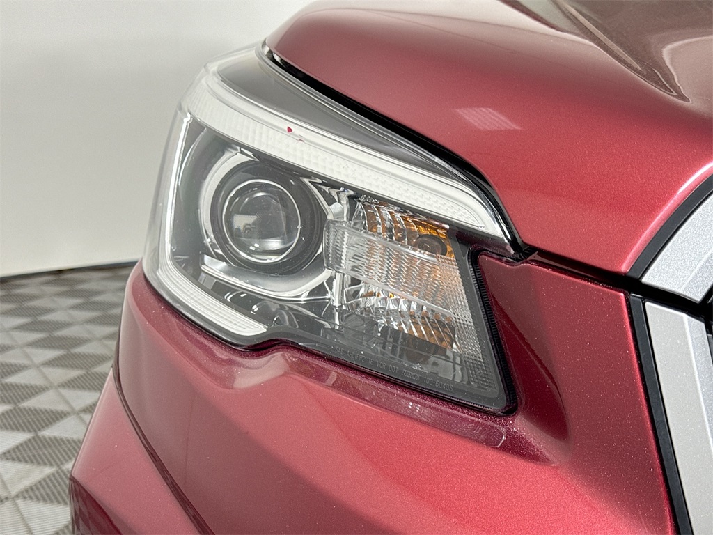 2020 Subaru Forester Premium photo 21