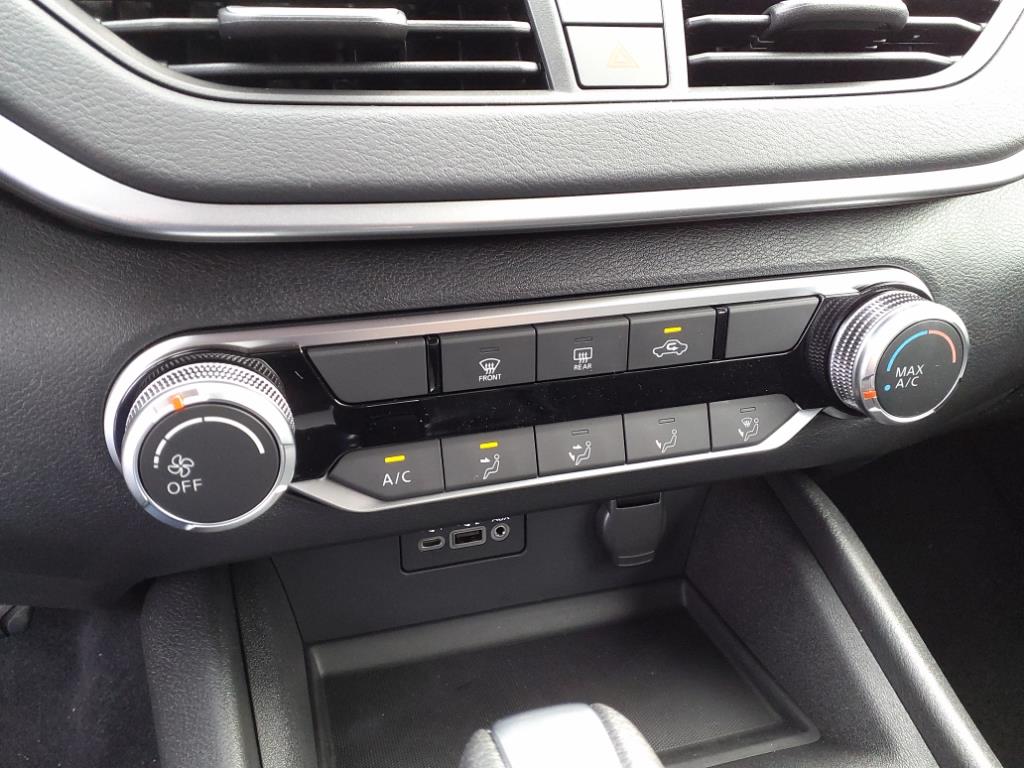 2025 Nissan Altima S photo 4