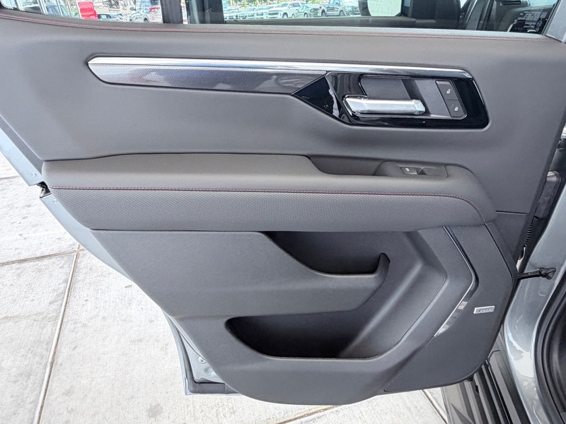 2025 Chevrolet Tahoe RST photo 18
