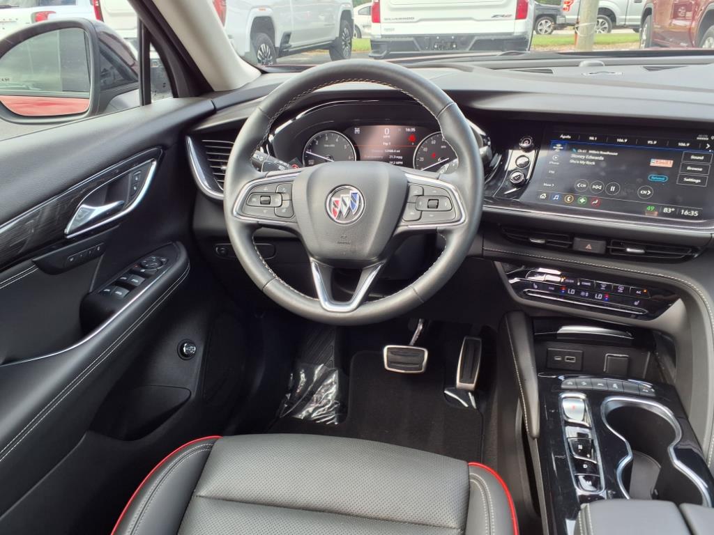 2023 Buick Envision Essence photo 13