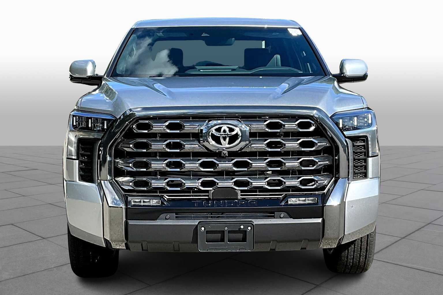 2025 Toyota Tundra Platinum CrewMax photo 2