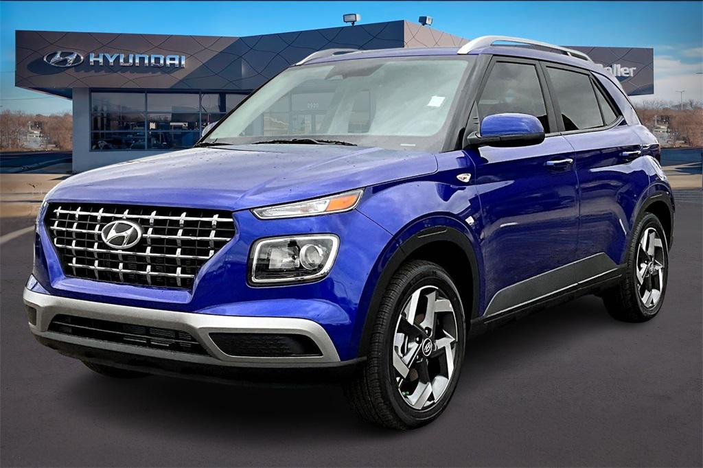 2026 Hyundai Venue SEL's photo