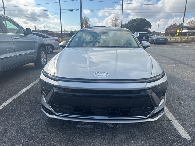 2024 Hyundai Sonata SEL Convenience photo 3