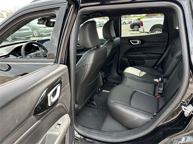 2025 Jeep Compass Latitude photo 12
