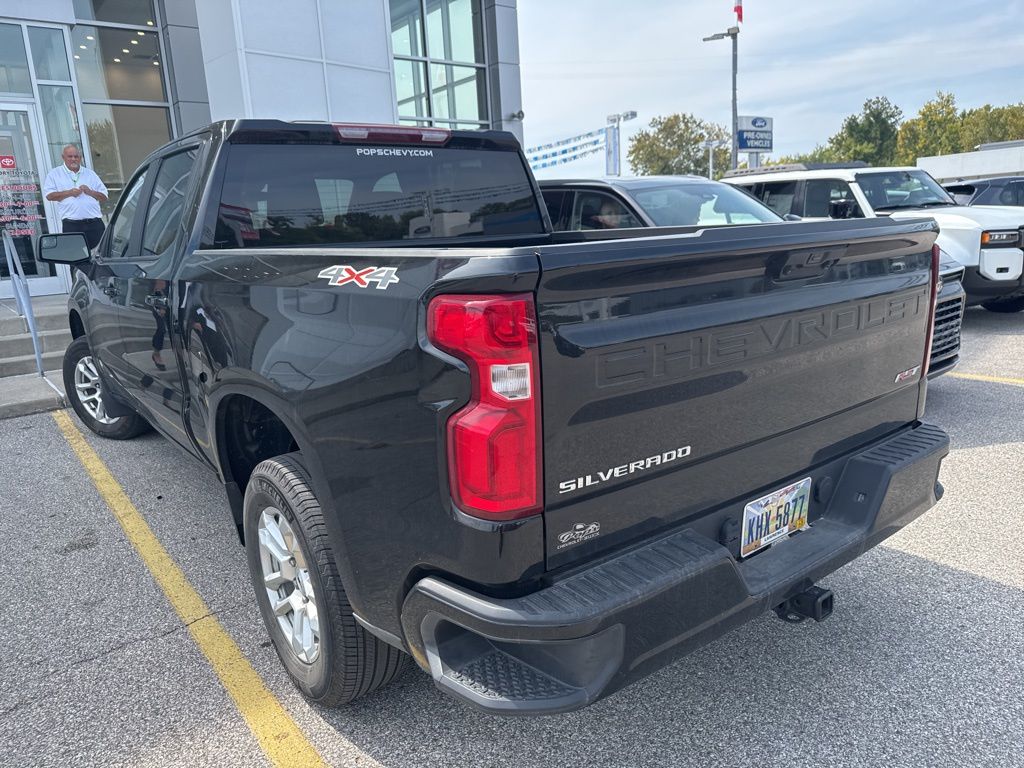 2023 Chevrolet Silverado 1500 RST photo 4
