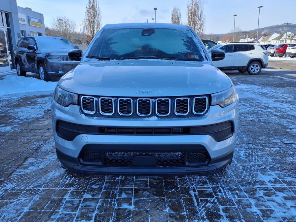 2025 Jeep Compass Sport photo 3