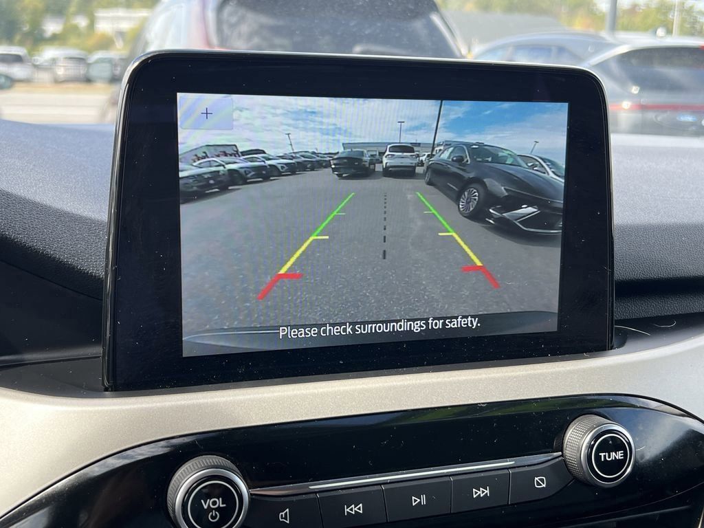 2021 Ford Escape SE photo 18