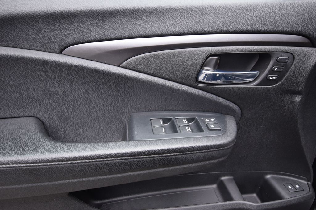 2022 Honda Pilot Special Edition photo 17