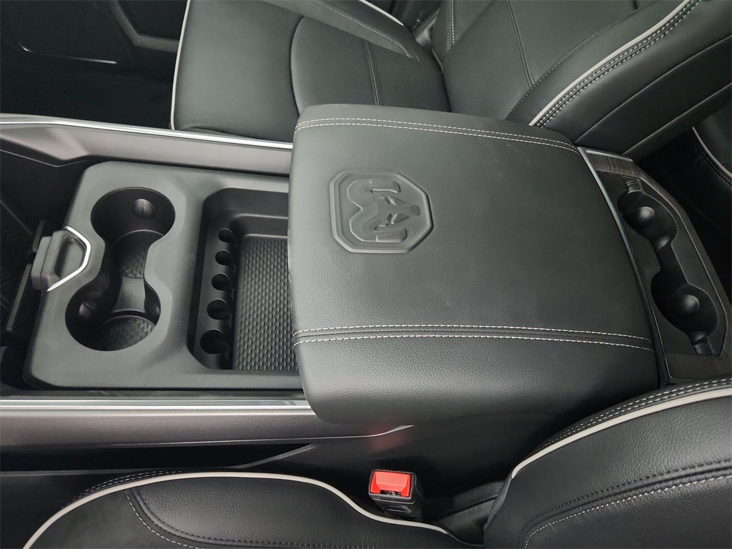 2025 Ram 2500 Laramie photo 27