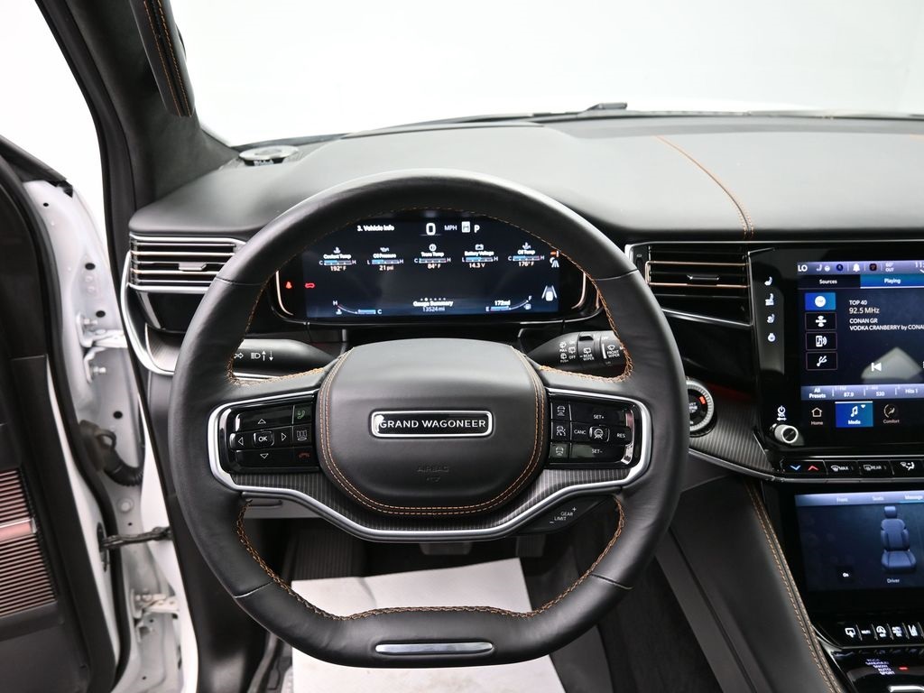 2024 Jeep Wagoneer L Series III photo 12