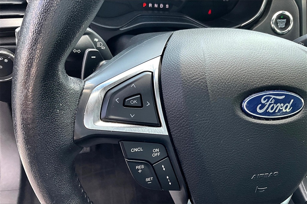 2020 Ford Fusion Titanium photo 11