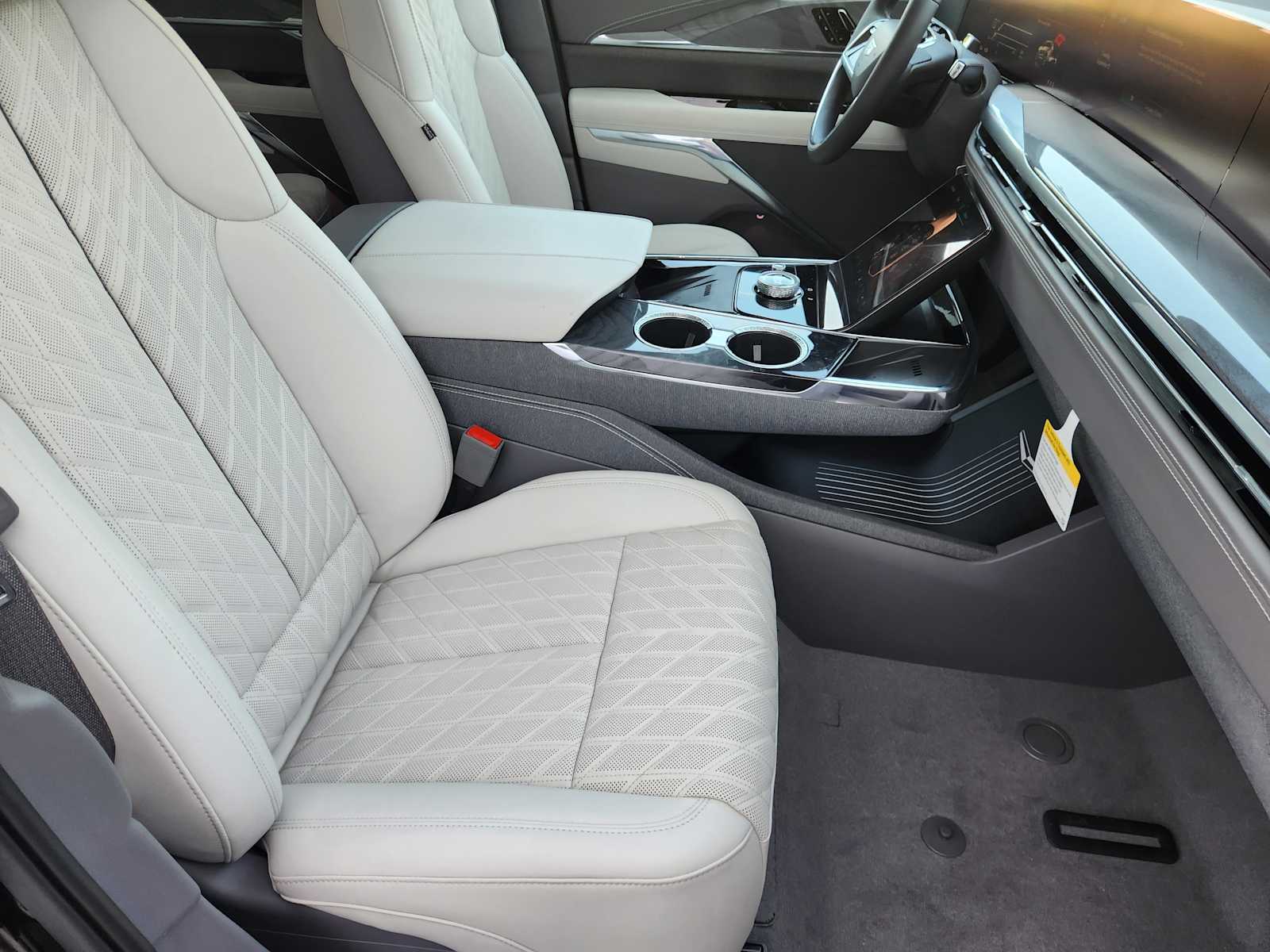 2025 Cadillac Escalade IQ Sport photo 7