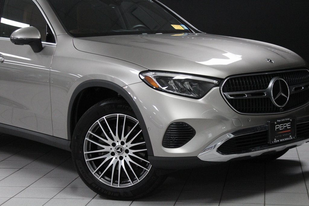 2024 Mercedes Benz GLC 4MATIC 300 photo 2