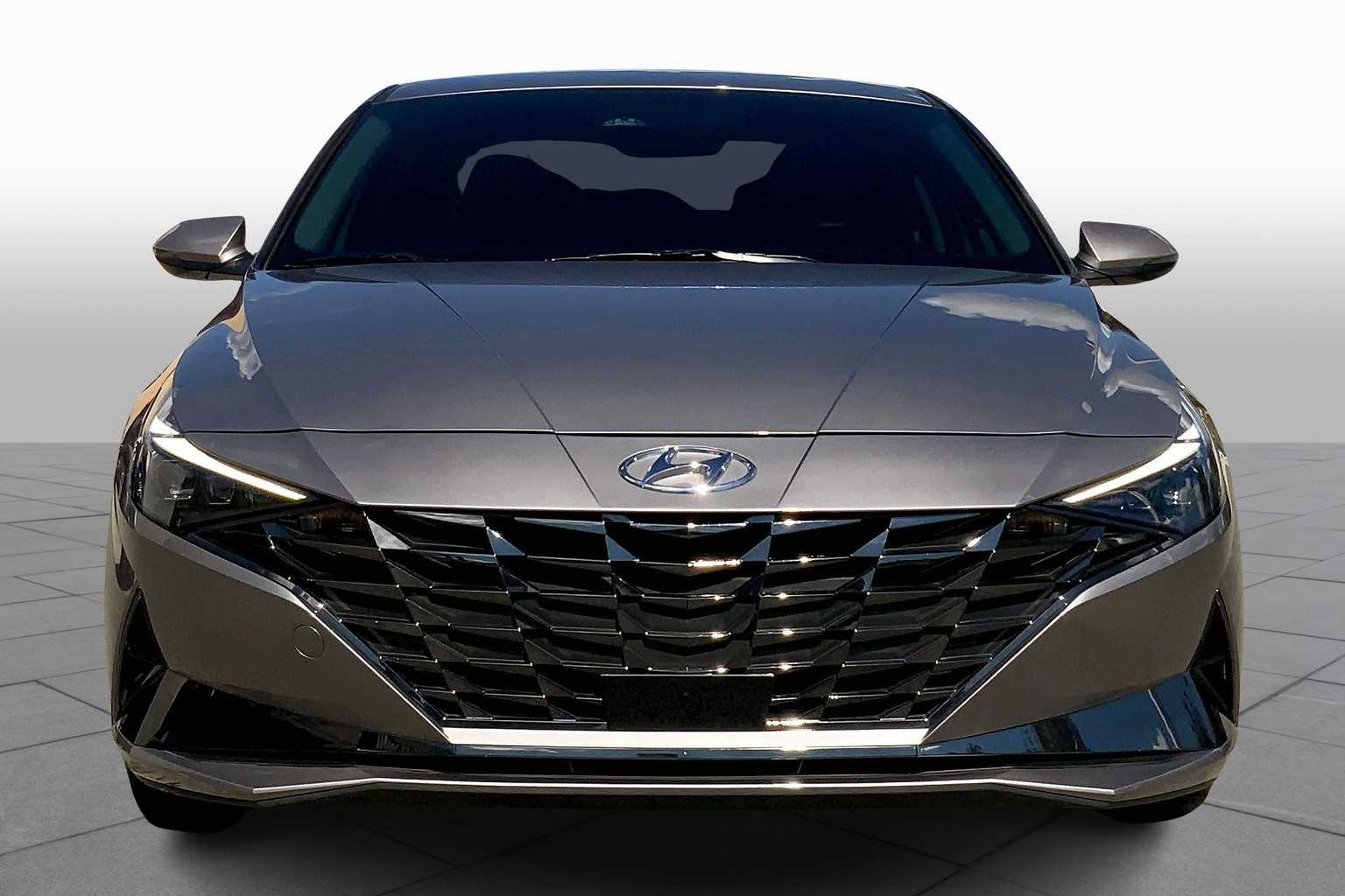2023 Hyundai Elantra Hybrid Limited photo 3