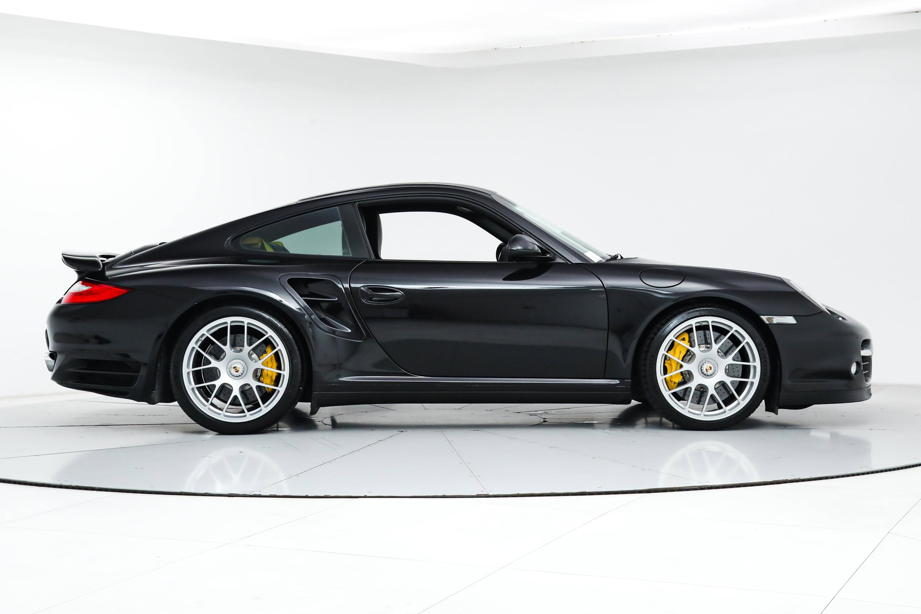 2012 Porsche 911 Turbo S photo 5