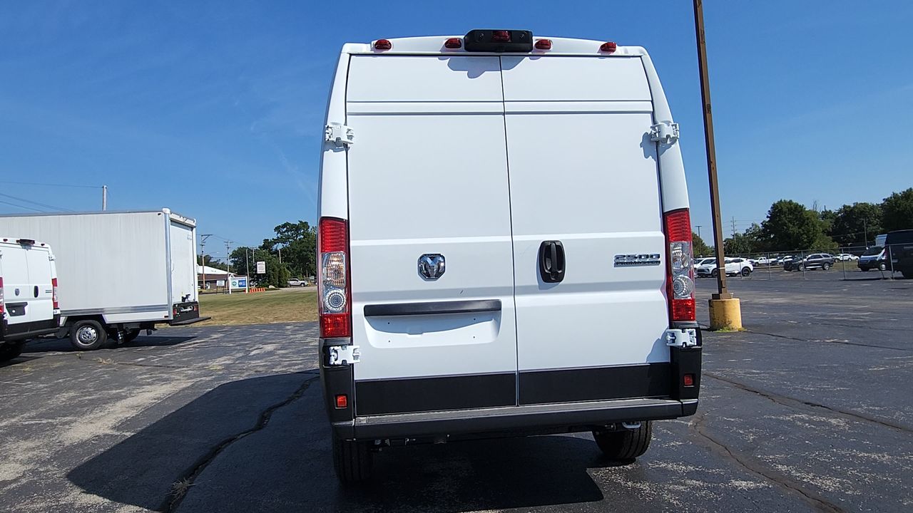 2026 Ram ProMaster 2500 photo 6