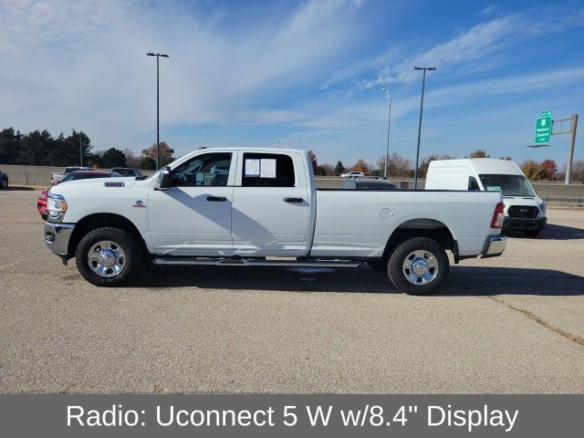 2023 Ram 2500 Tradesman photo 2