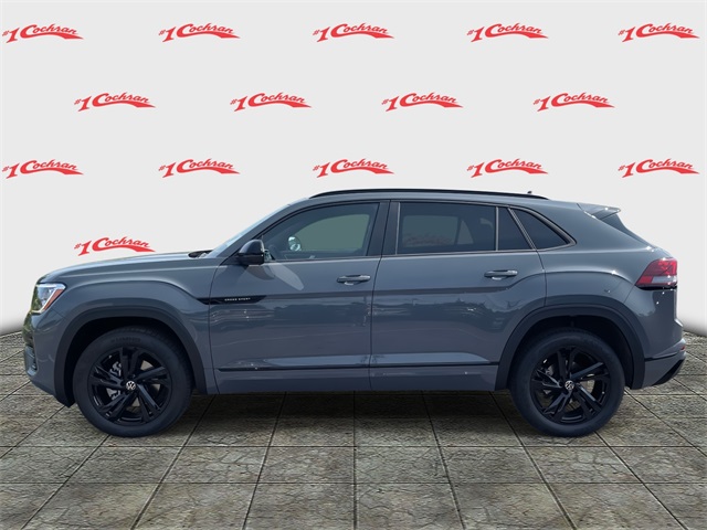 2025 Volkswagen Atlas Cross Sport SEL R-Line photo 5