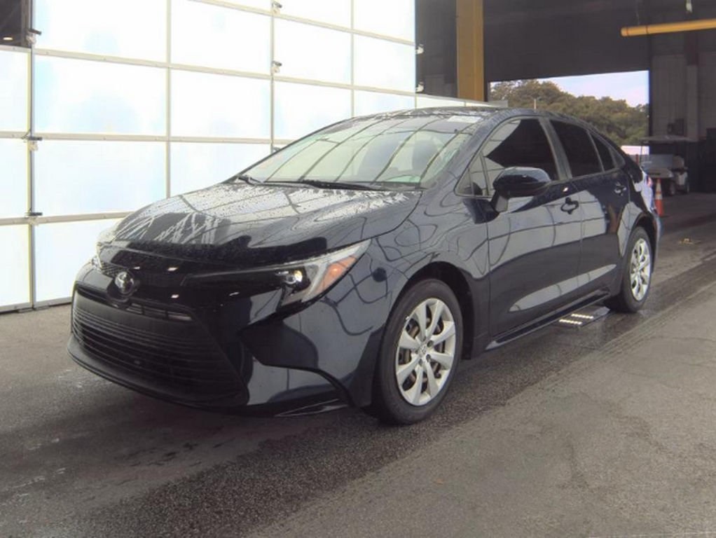 2023 Toyota Corolla Hybrid LE photo 2