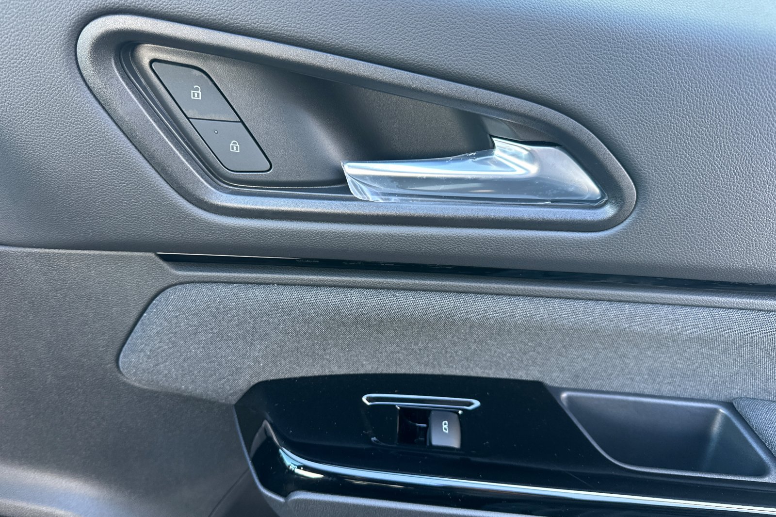 2025 Honda Prologue EX photo 17