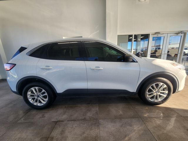 2022 Ford Escape SE's photo