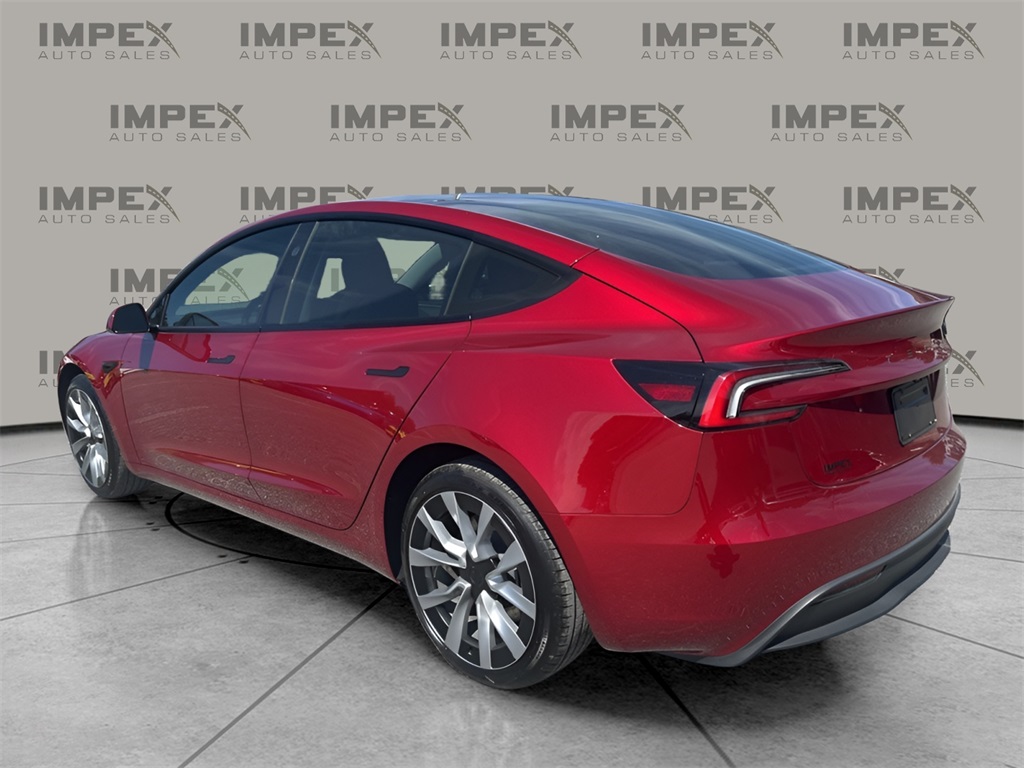 2025 Tesla Model 3 Long Range photo 3