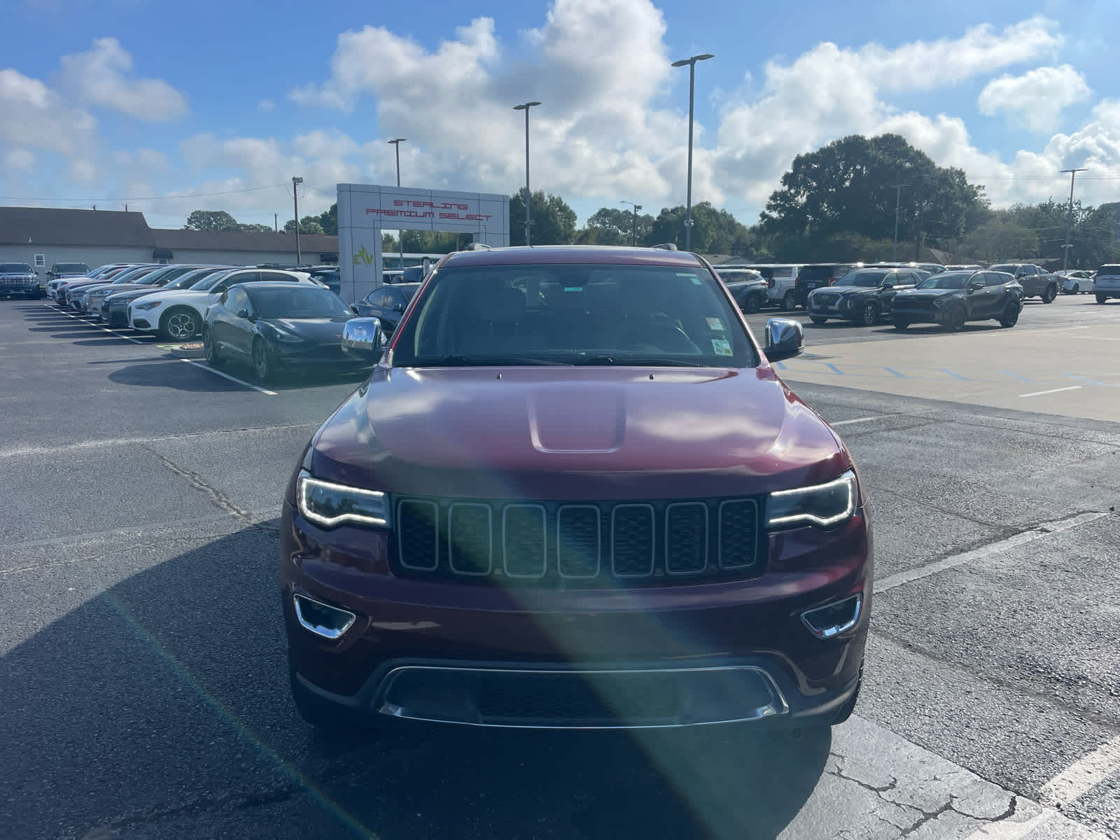 2019 Jeep Grand Cherokee Limited photo 2