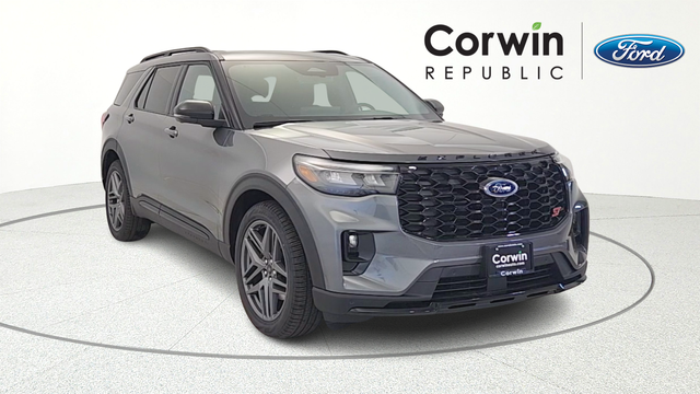 2026 Ford Explorer ST's photo