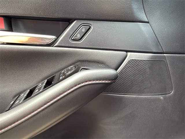 2025 Mazda CX-30 2.5 S Carbon photo 25