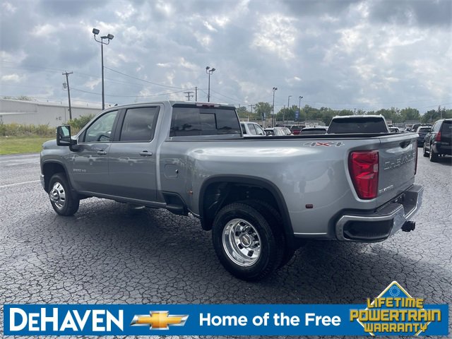 2026 Chevrolet Silverado 3500HD LT photo 6