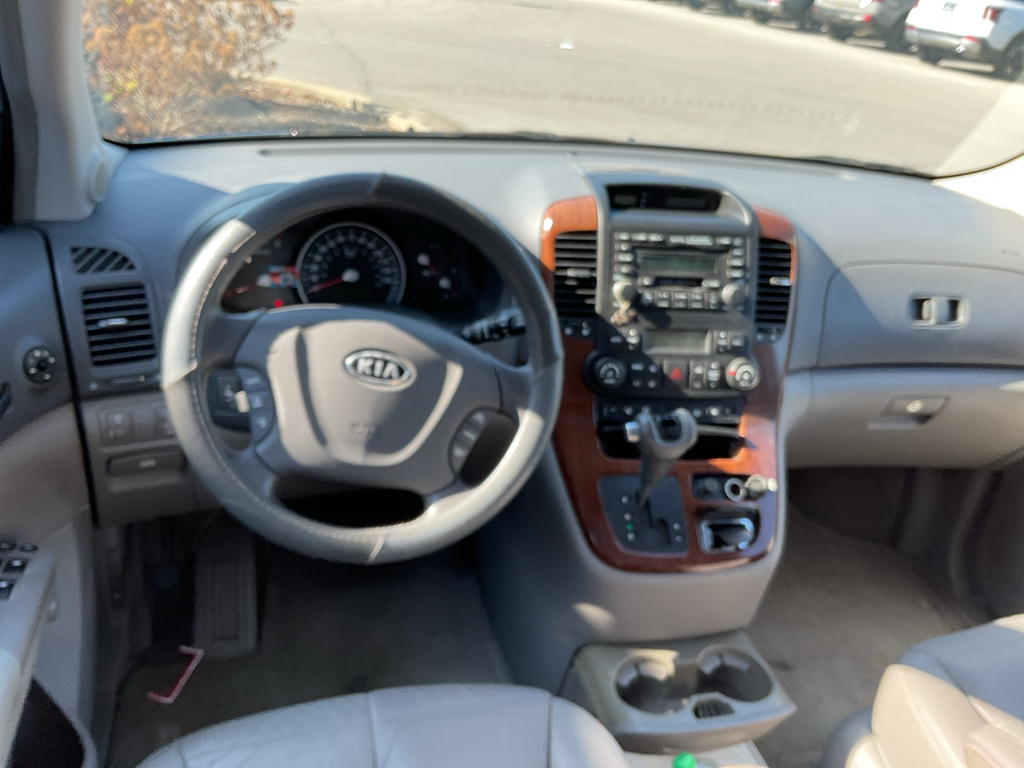 2007 Kia Sedona EX photo 13