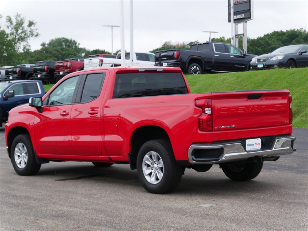 2021 Chevrolet Silverado 1500 LT photo 5