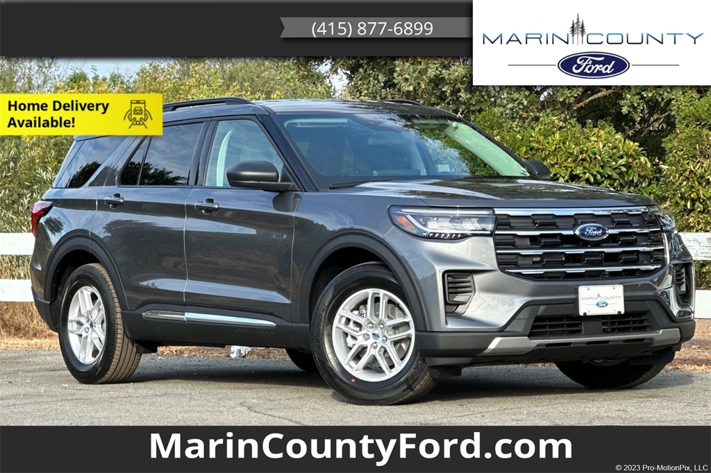2025 Ford Explorer Active's photo