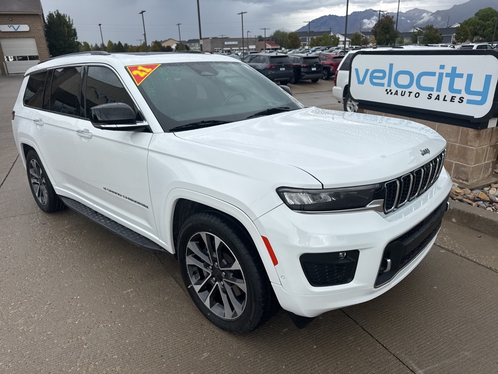 2021 Jeep Grand Cherokee L Overland's photo