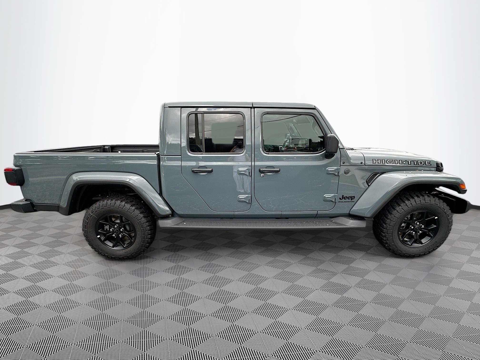 2025 Jeep Gladiator Sport photo 3