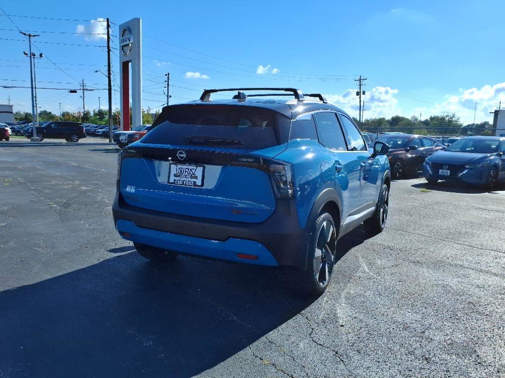 2025 Nissan Kicks SR photo 3