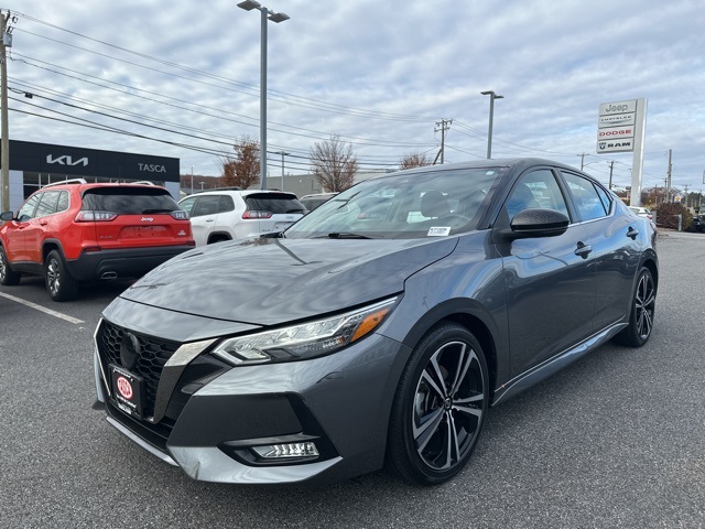 2022 Nissan Sentra SR photo 2