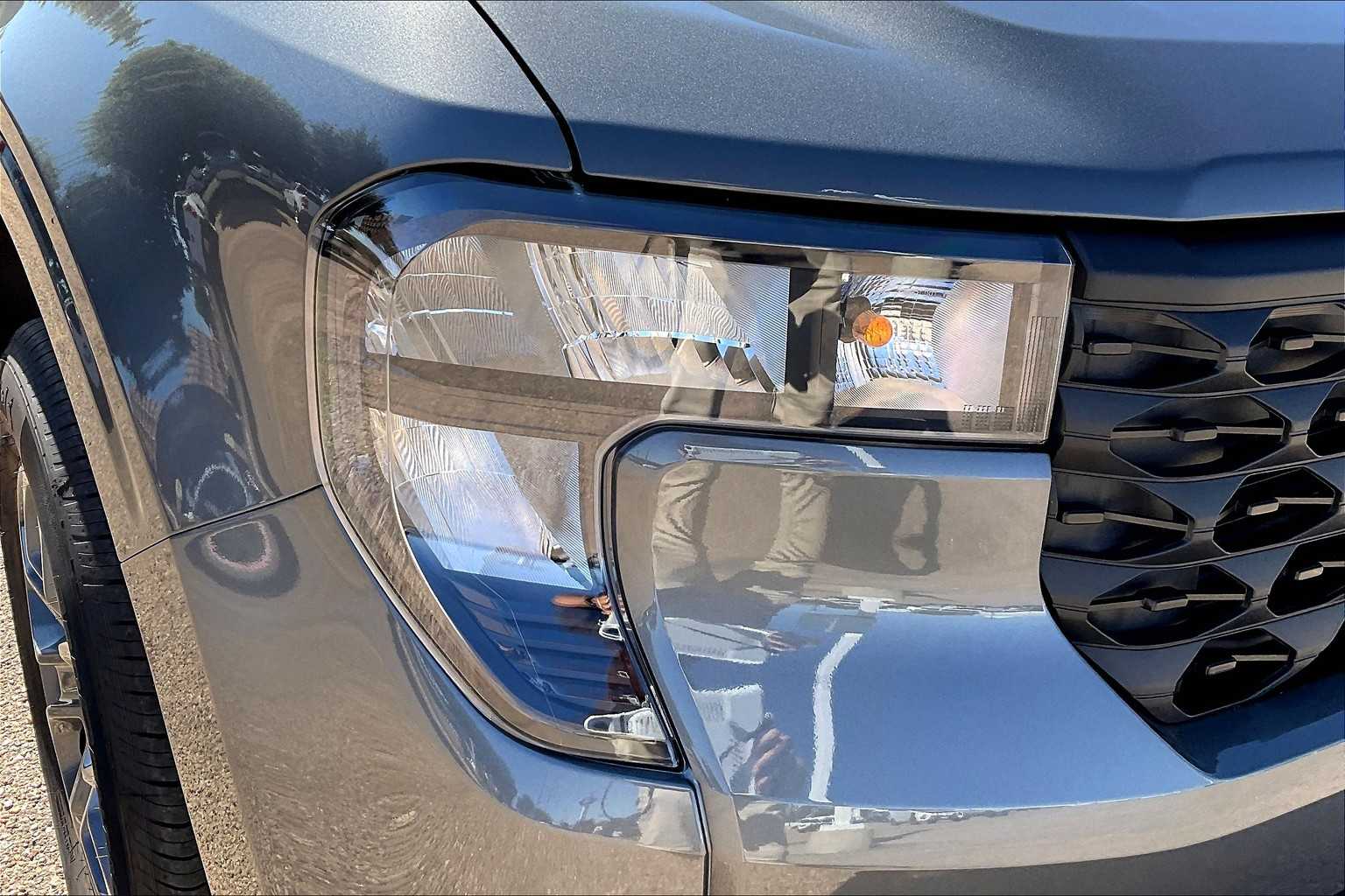 2025 Ford Maverick XLT photo 12