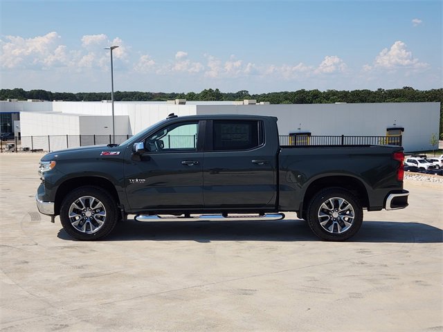 2026 Chevrolet Silverado 1500 LT photo 3