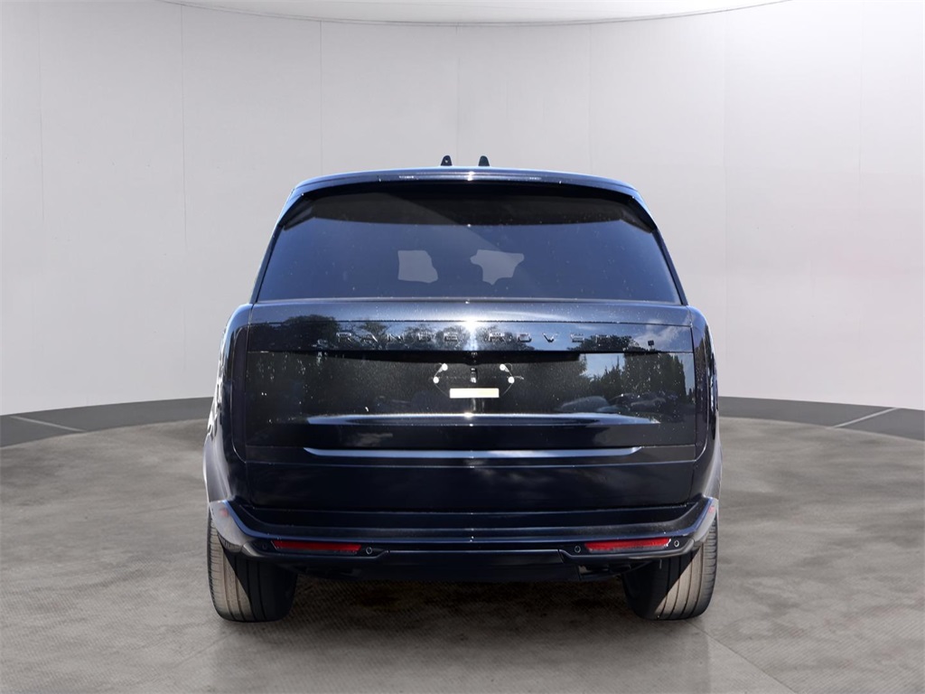 2025 Land Rover Range Rover SE photo 6