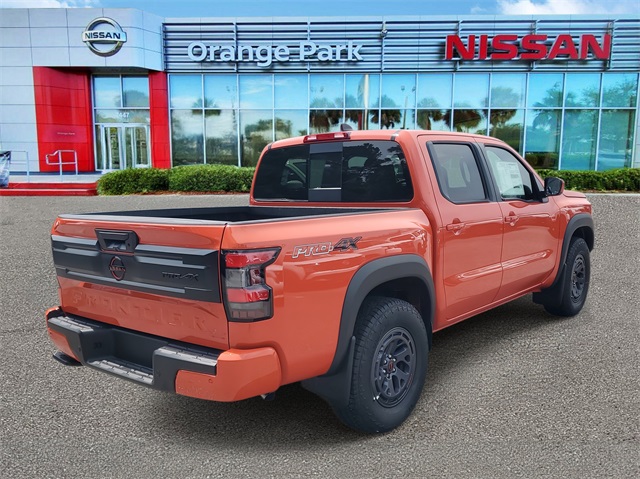 2025 Nissan Frontier PRO-4X photo 2